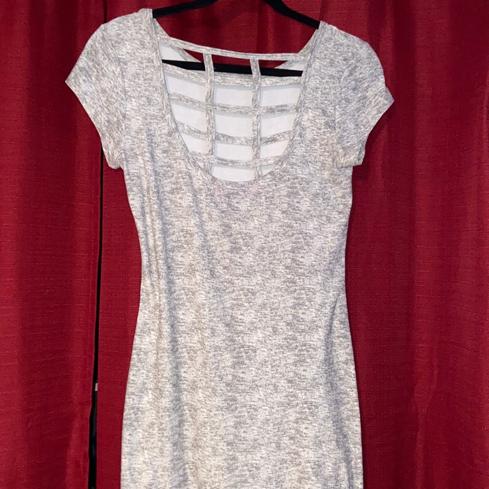 Grey comfy short sleeve dress !
